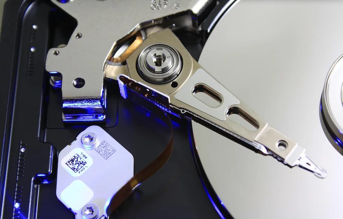 Dysk twardy HDD (SATA)